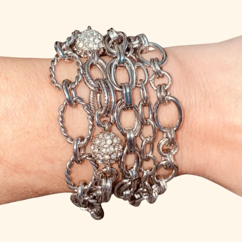 Chloe + Isabel Silver Layered Necklace and bracelet
B1 - Picture 15 of 16